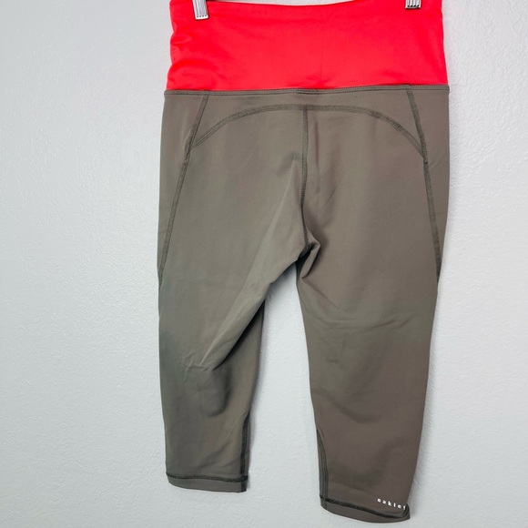 Oakley Fitted High Waisted Grey Pink Workout Athletic Running Capris - Picture 2 of 5